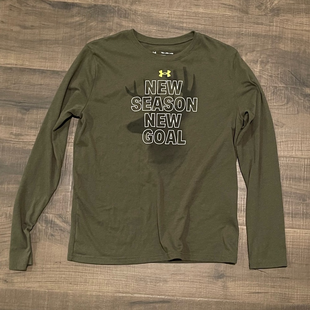 Boys Under Armour Long Sleeve, Youth XL